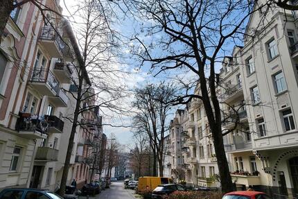 Stilvolle Altbauwohnung mit Balkon in Wiesbaden