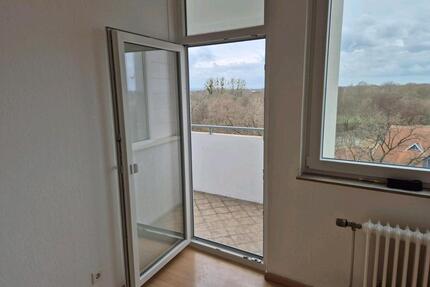 Schöne Ruhige 81 QM 3 Zimmer-Wohnung in Langenhagen