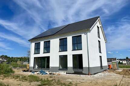 Haus zum Kaufen in Bornheim 509.900,00 € 171 m²