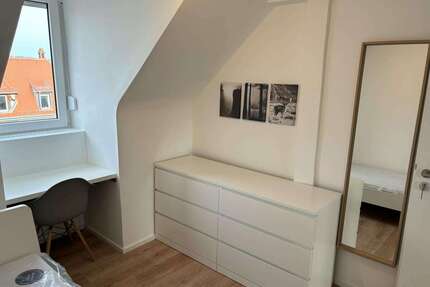 WG-Zimmer in Stuttgart 550,00 € 10 m²