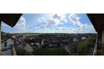 Traumhafte Aussicht in Wimsheim - Großzügiges Doppelhaus mit viel Platz, Sauna & Wärmepumpe