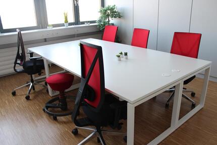 Flexible Coworking-Arbeitsplatz in Offenburg – sofort verfügbar, inkl. Küche