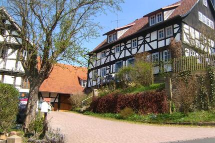 Hof zu verkaufen (Nordhessen) - 570.000,00&nbsp;EUR Kaufpreis, ca.&nbsp; 600,00&nbsp;m&sup2; in Haunetal (PLZ: 36166)