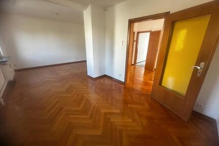 Schöne 2-Zimmer-Wohnung mit Parkett, Garten & Frauenbergblick - Fulda Fulda-Galerie