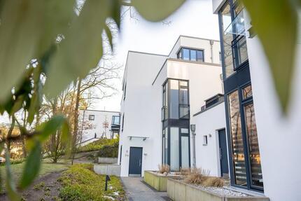 Maisonette Wohnung zur Miete - 2.580,00&nbsp;EUR Kaltmiete, ca.&nbsp; 215,00&nbsp;m&sup2; in Hamburg (PLZ: 21075) Harburg