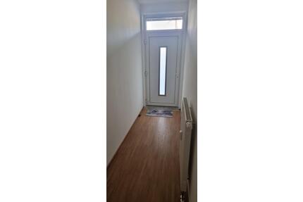 2 Zimmer Terrassenwohnung - 1.050,00&nbsp;EUR Kaltmiete, ca.&nbsp; 82,00&nbsp;m&sup2; in Kochel am See (PLZ: 82431)