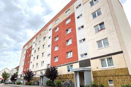 Wohnen, 05. OG rechts, Rosa-Luxemburg-Str. 6 - Waren (Müritz)