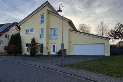 Haus zum Kaufen in Queidersbach 585.000,00 € 259 m²