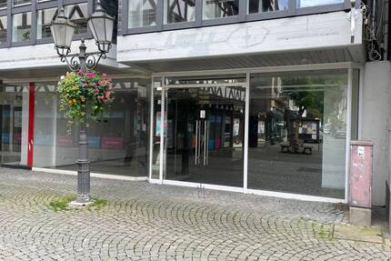 Dillenburg: Ebene Gewerbefläche - flexibel aufteilbar!