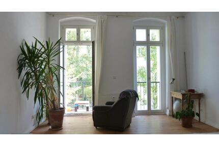 Hochwertig sanierte Altbauwohnung mit zwei Balkonen & viel Platz - Berlin Friedrichshain-Kreuzberg