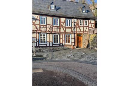 Erdgeschoßwohnung im alten Fachwerkhaus - Singhofen