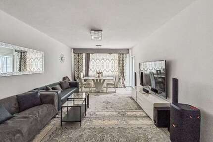 Wohnung zum Kaufen in Hanau 160.000,00 € 78 m²