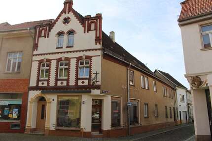 Haus zum Kaufen in Gardelegen 45.000,00 € 220 m²