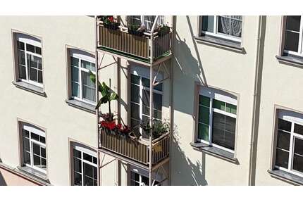 Wohnung zum Kaufen in Crimmitschau 49.000,00 € 79.77 m²