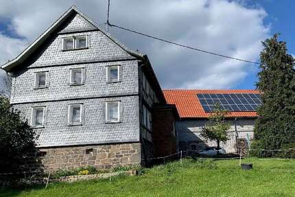 Haus zum Kaufen in Feldatal-Zeilbach 429.500,00 € 149 m²