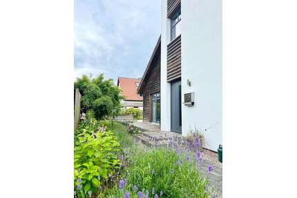 Haus zum Mieten in Lüneburg 2.100,00 € 140 m²