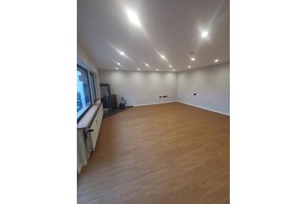 Moderne 2 Zimmer Wohnung mit EBK und Sonnenbalkon - Manderscheid