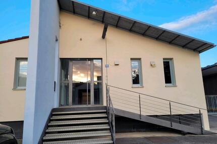 120qm Bürogebäude in 85137 Walting