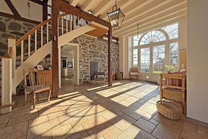 Haus zum Kaufen in Hungen 685.000,00 € 342 m²