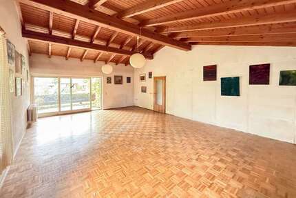 Haus zum Kaufen in Bruckmühl 797.000,00 € 225.07 m²