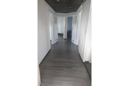 gemütliche 3-Raum-Dachgeschoss-Wohnung - Gotha