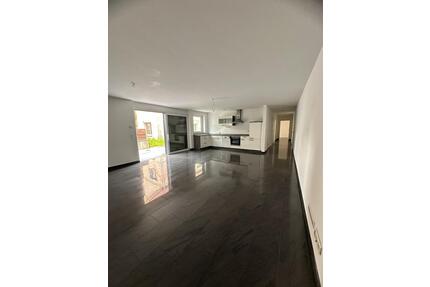 VERKAUFE IN NORDHEIM EINE SEHR SCHÖNE 3-ZIMMERWOHNUNG