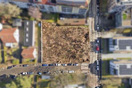 Großes Baugrundstück in Berlin-Niederschönhausen - ideal für Einfamilien- oder Reihenhausprojekt