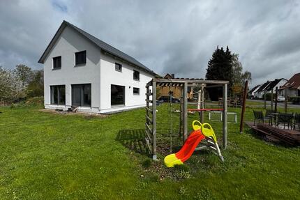 Modernes KfW-40 Haus mit großem Grundstück - Lauenau