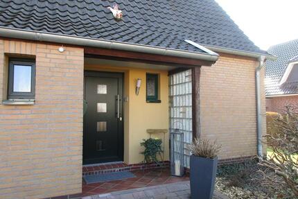 Kleines Einfamilien Haus freistehend zu verkaufen - Oldenburg Kreyenbrück