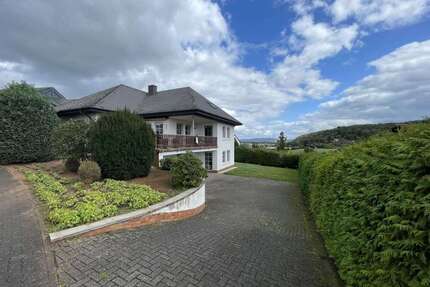 Haus zum Kaufen in Wittlich 530.000,00 € 225 m²