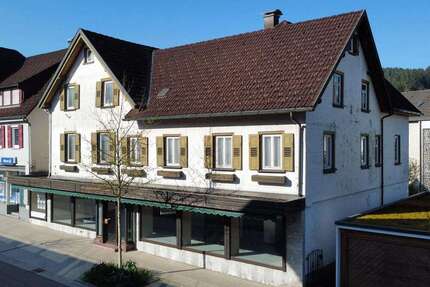 Haus zum Kaufen in Baiersbronn 195.000,00 € 246 m²