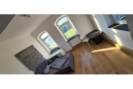 Schöne Große 6 Zimmer Wohnung WG Tauglich 15 min v. Würzburg - Reichenberg