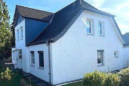 Einfamilienhaus mit Einliegerwohnung am Stadtrand - Eutin