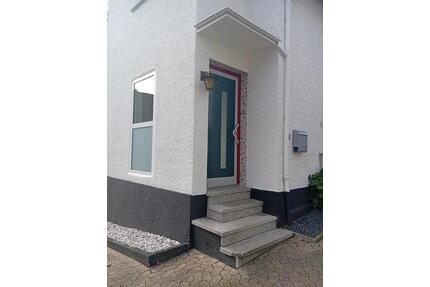 Mietwohnung - 900,00&nbsp;EUR Kaltmiete, ca.&nbsp; 78,00&nbsp;m&sup2; in Rengsdorf (PLZ: 56579)