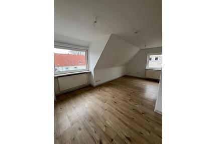 Pappeldamm 93, Thiede | Charmante Dachgeschosswohnung zum Wohlfühlen – 2 Zimmer in ruhiger Lage in Salzgitter-Thiede