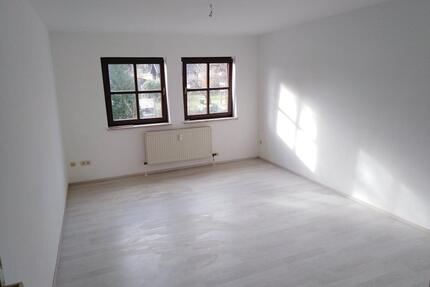 1 Zimmer Single-Wohnung - 40.000,00&nbsp;EUR Kaufpreis, ca.&nbsp; 39,00&nbsp;m&sup2; in Plauen (PLZ: 08547) Haselbrunn