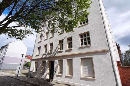 Wohnung zum Mieten in Magdeburg 887,00 € 92 m²