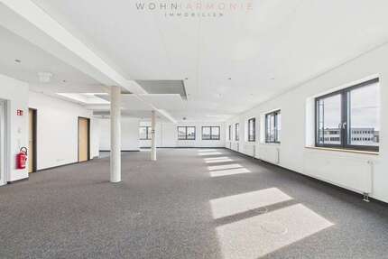 Büro in Ludwigsburg 2.436,00 € 232 m²