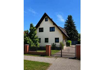 Haus zum Kaufen in Berlin 985.000,00 € 193.95 m²