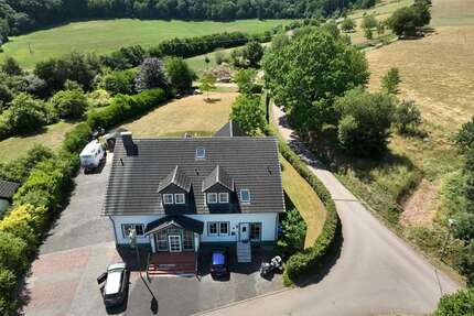 Haus zum Kaufen in Hütterscheid 890.000,00 € 460 m²