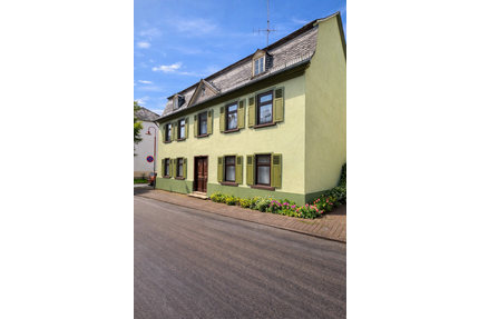 Haus zum Kaufen in Dausenau 175.000,00 € 179 m²