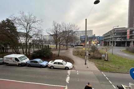Schöne großzügige 4-Zimmer-Wohnung ca. 94 m² Garage Balkon Loggia - Mannheim Neckarstadt-Ost
