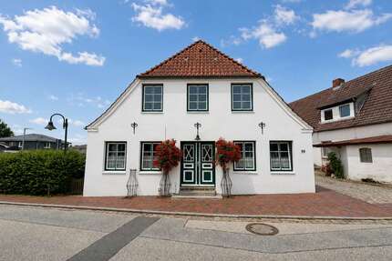 Haus zum Kaufen in Lunden 275.000,00 € 274.5 m²