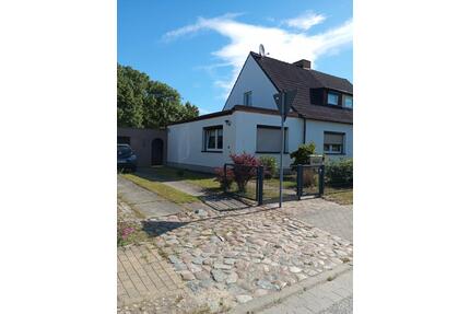 schönes Einfamilienhaus mit gepflegtem Garten in Lassan - Kröslin