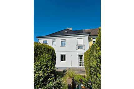 Sehr schöne 2,5 Zimmer Wohnung inkl. EBK Kamin und Terrasse - Anklam