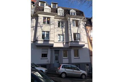 Charmante 4 Zimmer-Maisonette-Wohnung im Altbauflair mit Blick ins Grüne - Wuppertal Unterbarmen