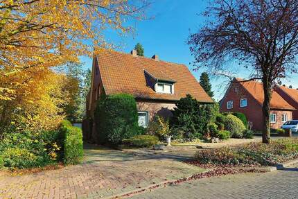 Großzügiges Familienhaus mit Einliegerwohnung, Gartenidylle & vielfältigen Nutzungsmöglichkeiten in Vreden