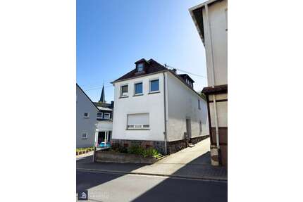 Haus zum Kaufen in Hundsangen 450.000,00 € 327 m²