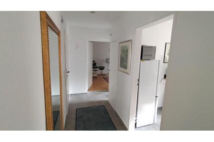 2 Zimmer Wohnung Hochparterre, Balkon - Schorndorf