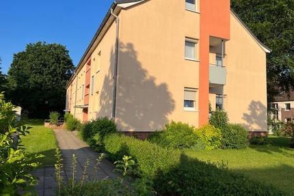 Attraktive 3 Zimmer Wohnung mit 2 Balkonen im 1.OG in Itzehoe